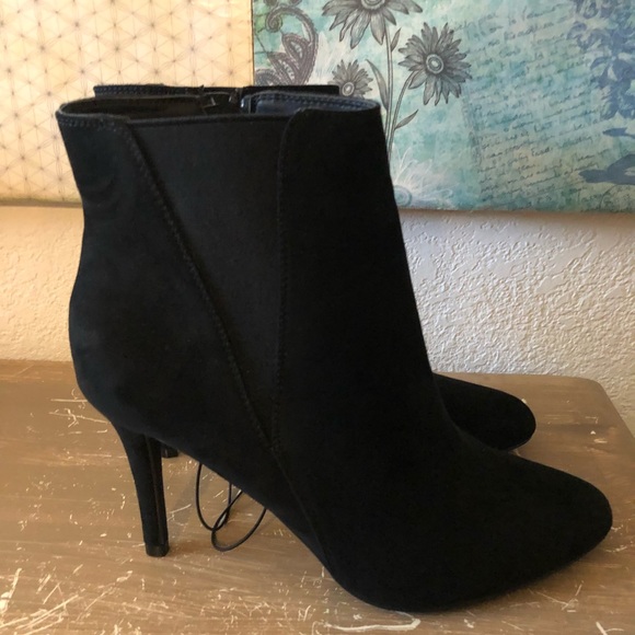 Black Booties - Picture 4 of 6